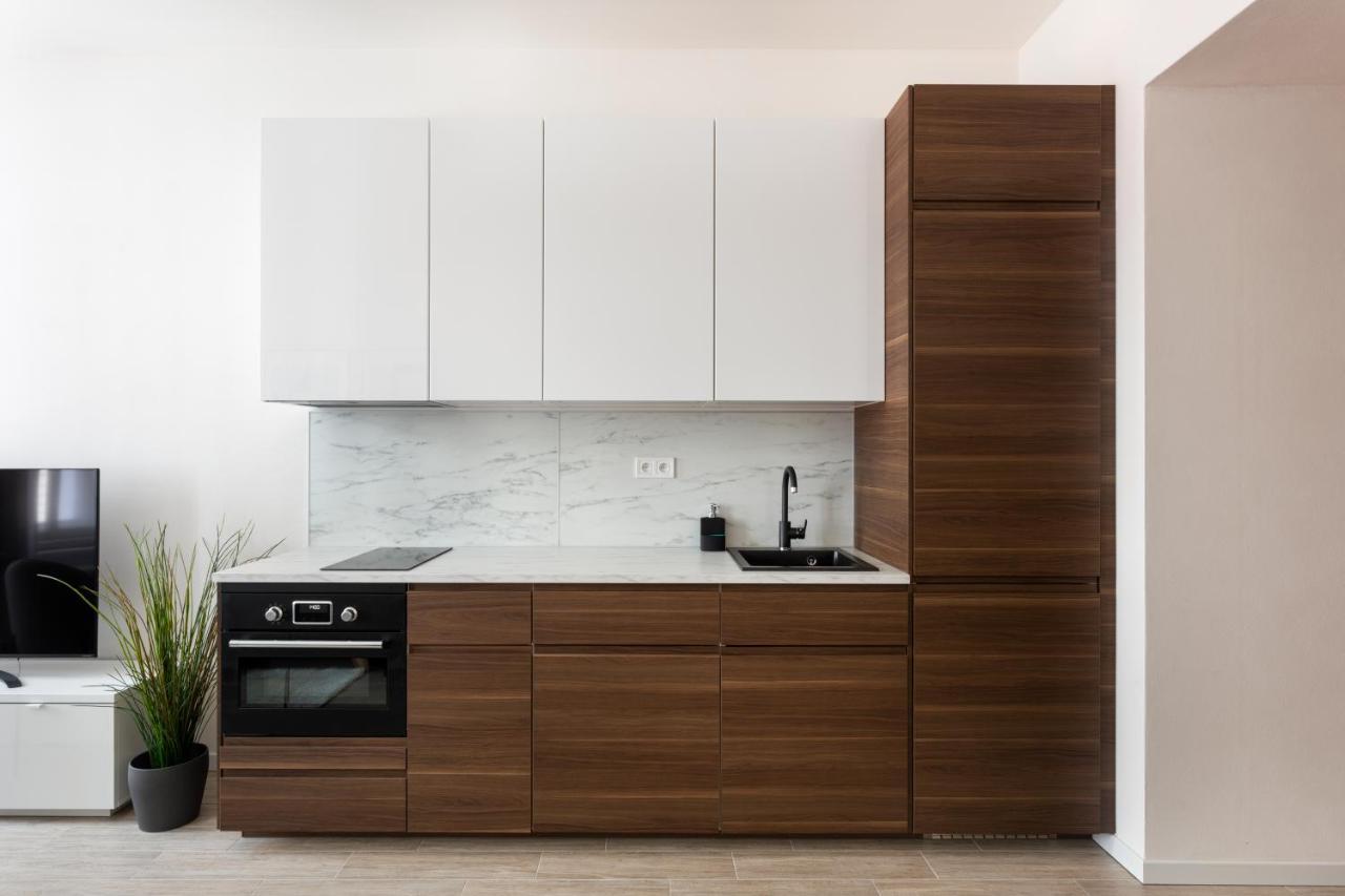 Prague Days - Minimalist Apartment - Easy City Access Eksteriør billede